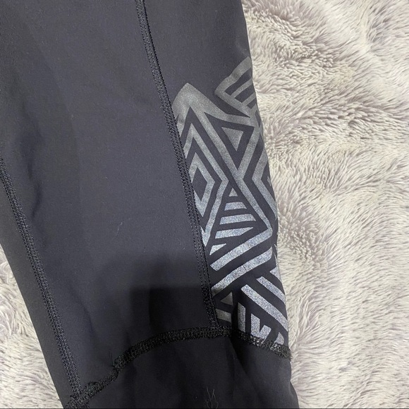 Lululemon Capris Leggings - Picture 9 of 12